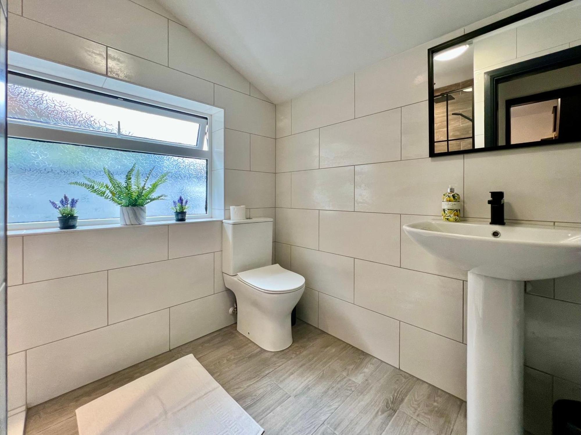 קלית'ורפס Oxford House - Great For Contractors Or Family Holidays מראה חיצוני תמונה
