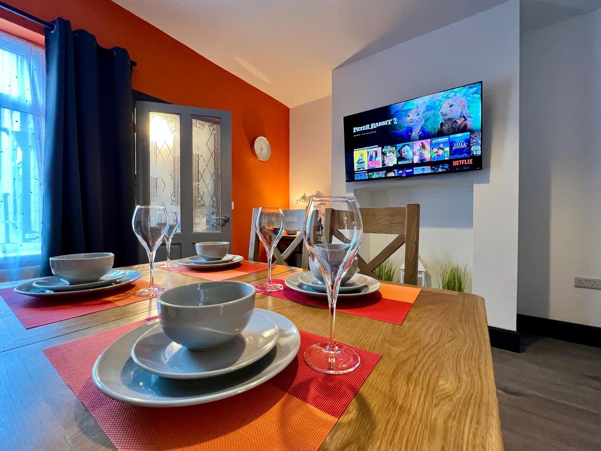 קלית'ורפס Oxford House - Great For Contractors Or Family Holidays מראה חיצוני תמונה