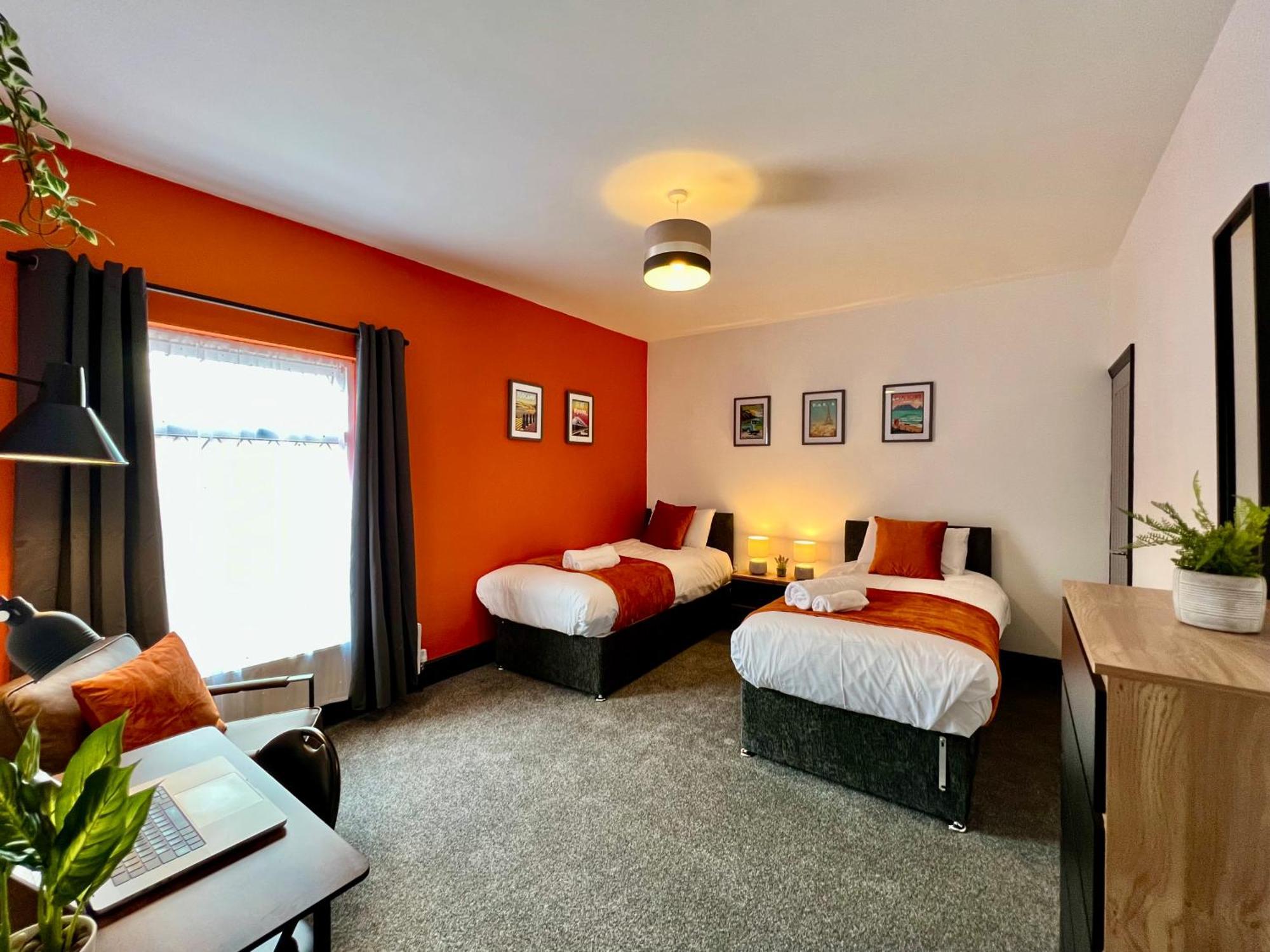 קלית'ורפס Oxford House - Great For Contractors Or Family Holidays מראה חיצוני תמונה