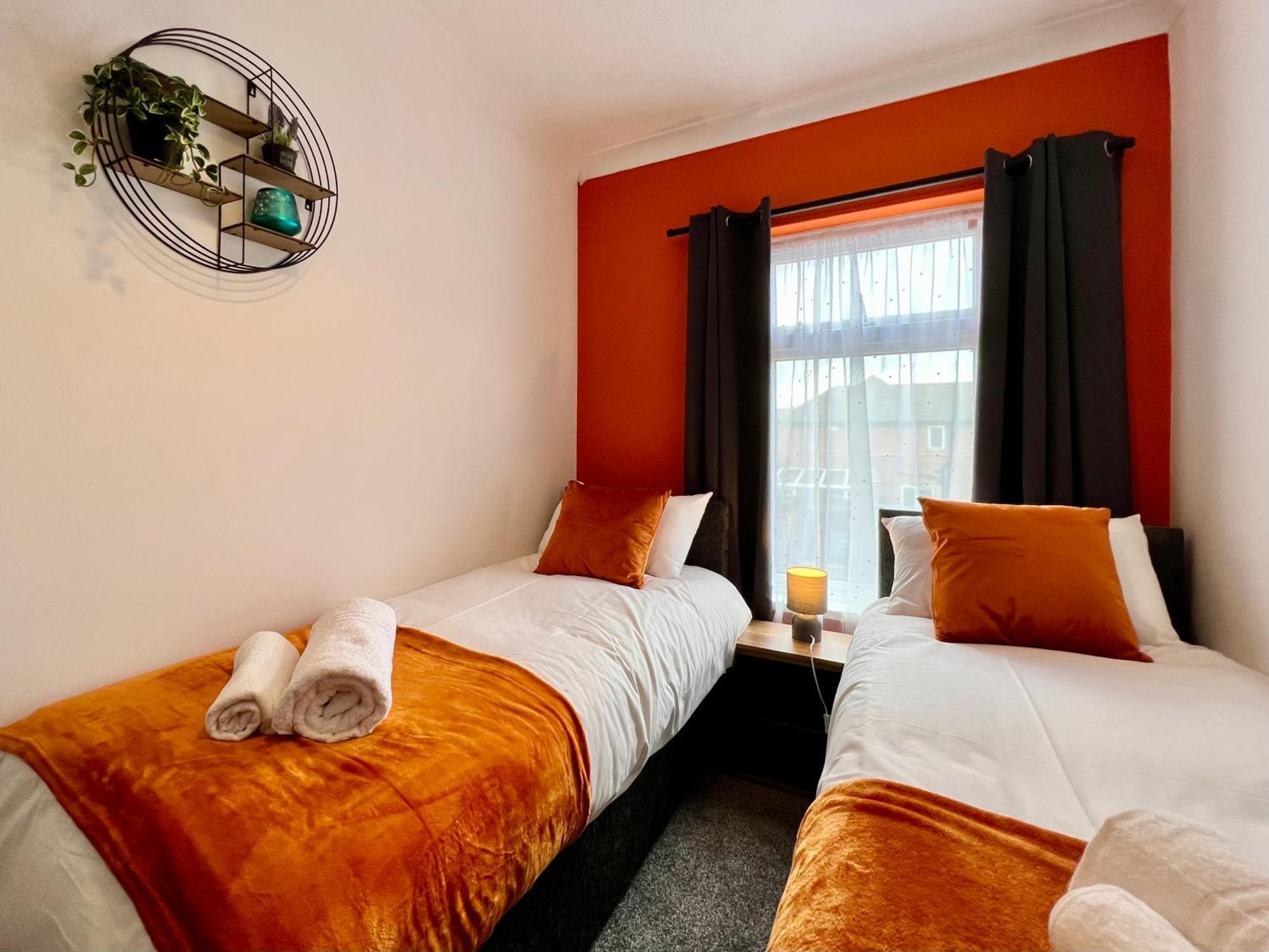 קלית'ורפס Oxford House - Great For Contractors Or Family Holidays מראה חיצוני תמונה