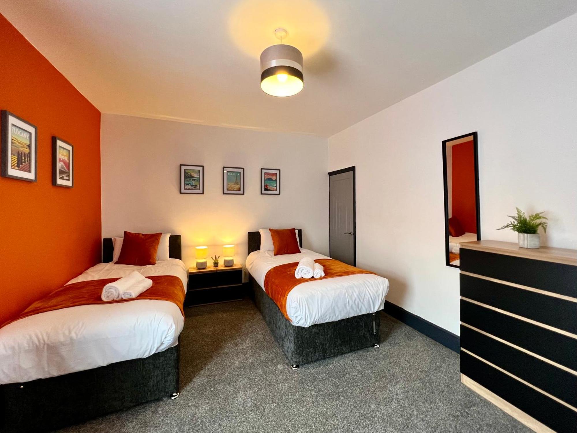 קלית'ורפס Oxford House - Great For Contractors Or Family Holidays מראה חיצוני תמונה